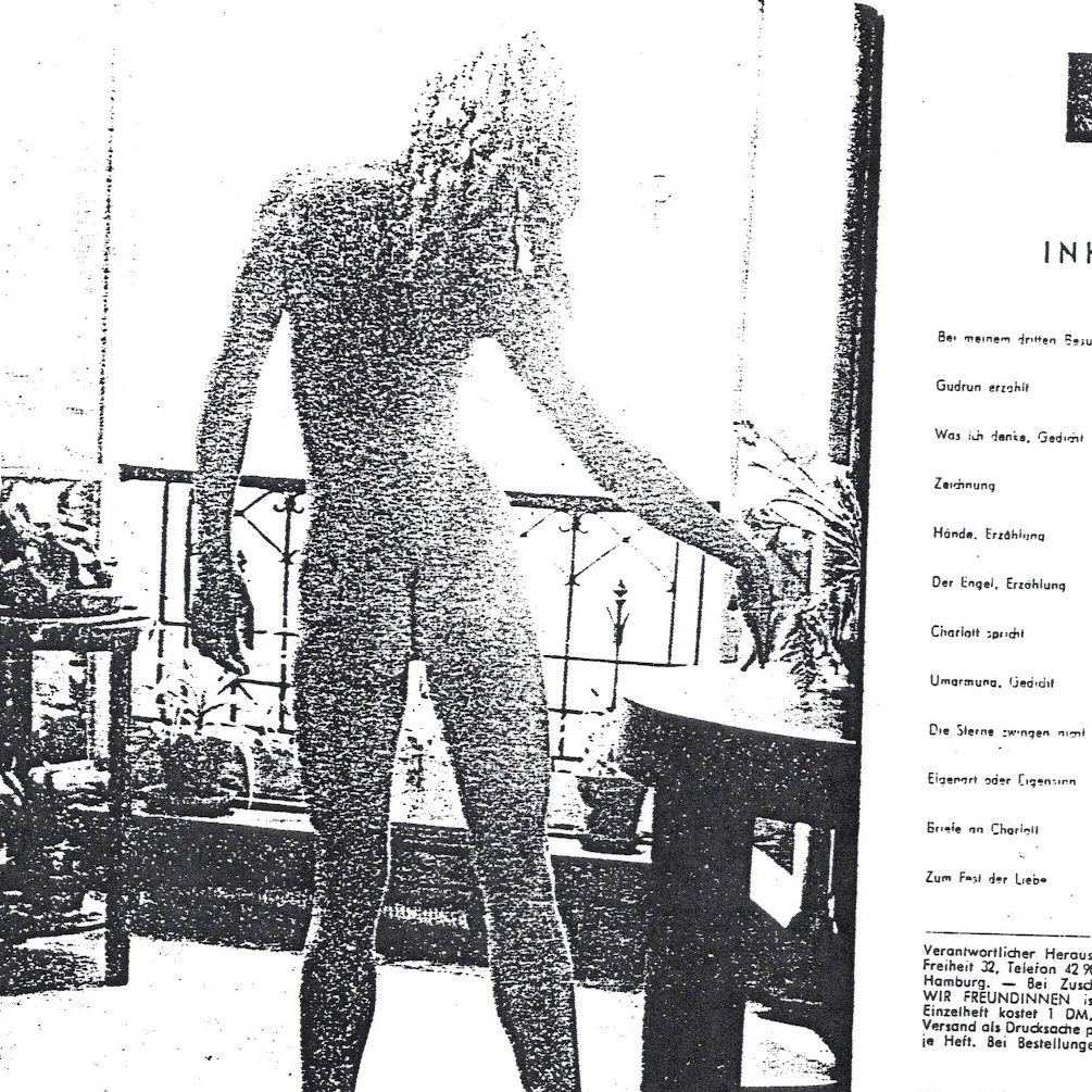 Das Bild zeitgt eine Doppelseite einer Ausgabe der Zeitschrift "Wir Freundinnen". Auf der linken Seite ist dabei eine Aktaufnahme zu sehen und auf der rechten das Inhaltsverzeichnis.
